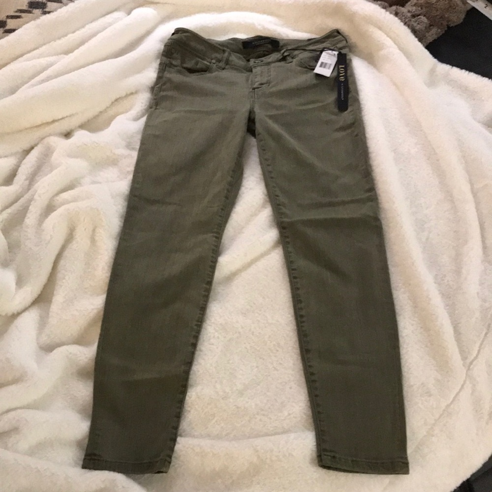 Liverpool Piper Ankle Skinny Olive Jeans. 27” inseam. 15” waist. NWT.
